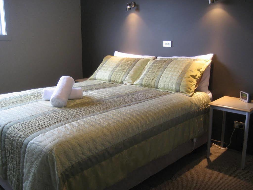 Amber Kiwi Holiday Park & Motels Крайстчърч Екстериор снимка