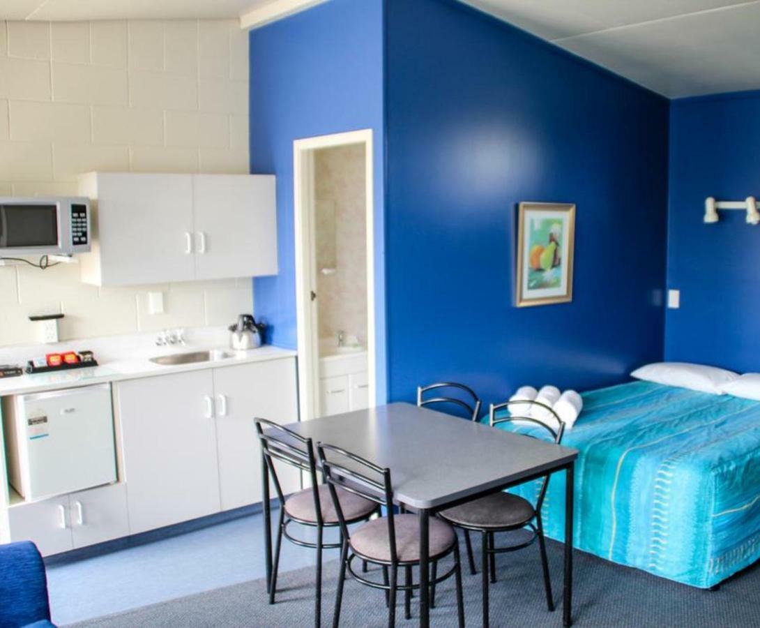 Amber Kiwi Holiday Park & Motels Крайстчърч Стая снимка