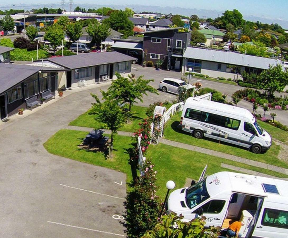 Amber Kiwi Holiday Park & Motels Крайстчърч Екстериор снимка